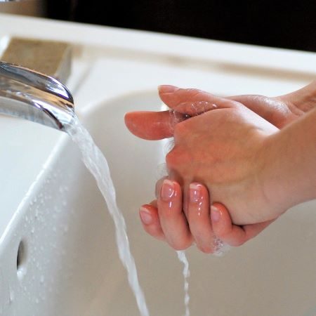 handen wassen corona